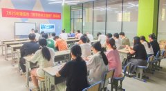 <b>通过大师工做室传艺、校企合做、工场实地传承</b>